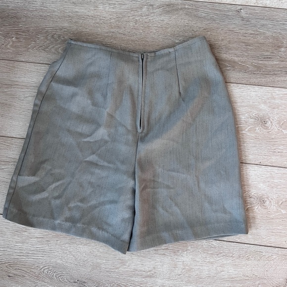 Vintage 90’s wrap Skort \\ Sage Green - Picture 3 of 5